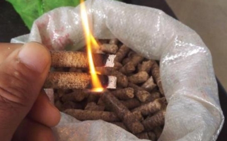 生物質香蕉福利导航的顆粒燃料和煤哪個便宜？